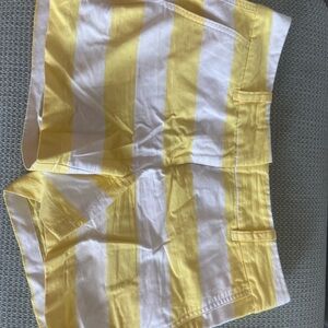 Vineyard Vines Size 4 Yellow Striped Shorts